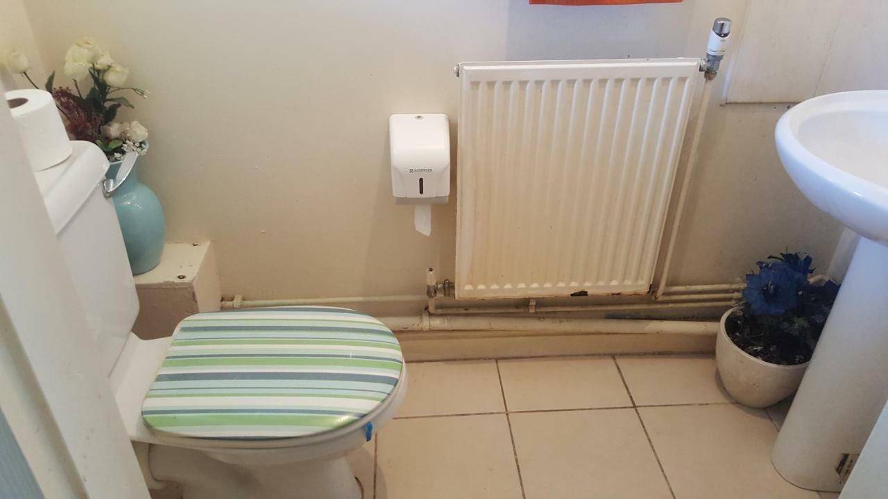 Bed 4 Night Apartment Манчестър Екстериор снимка