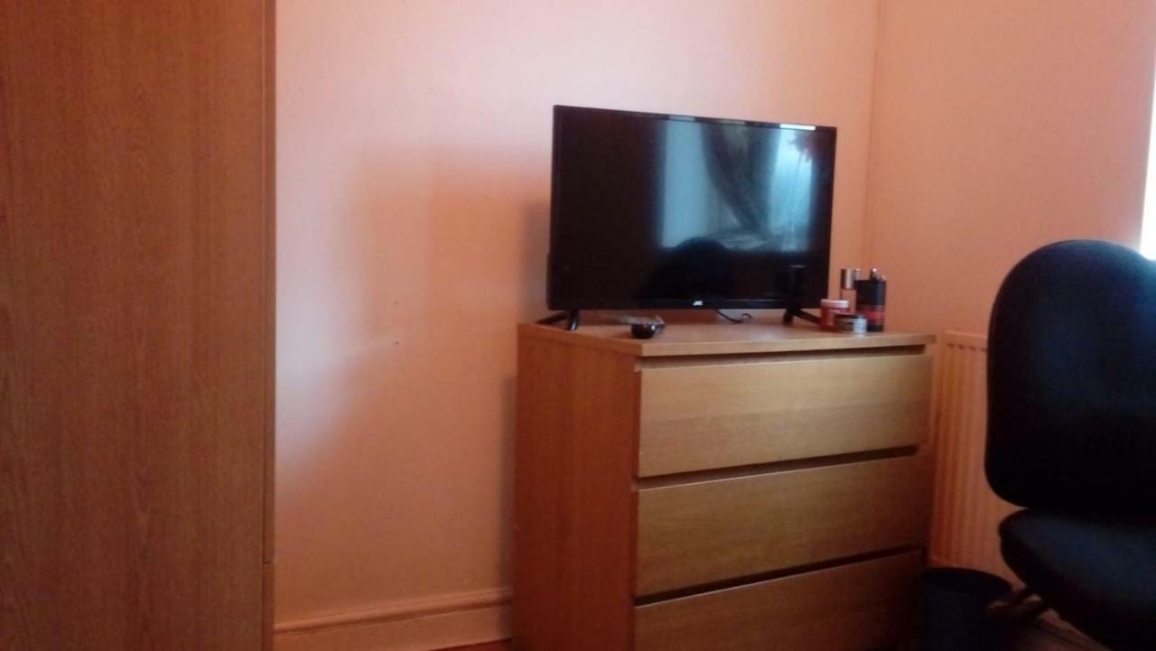 Bed 4 Night Apartment Манчестър Екстериор снимка